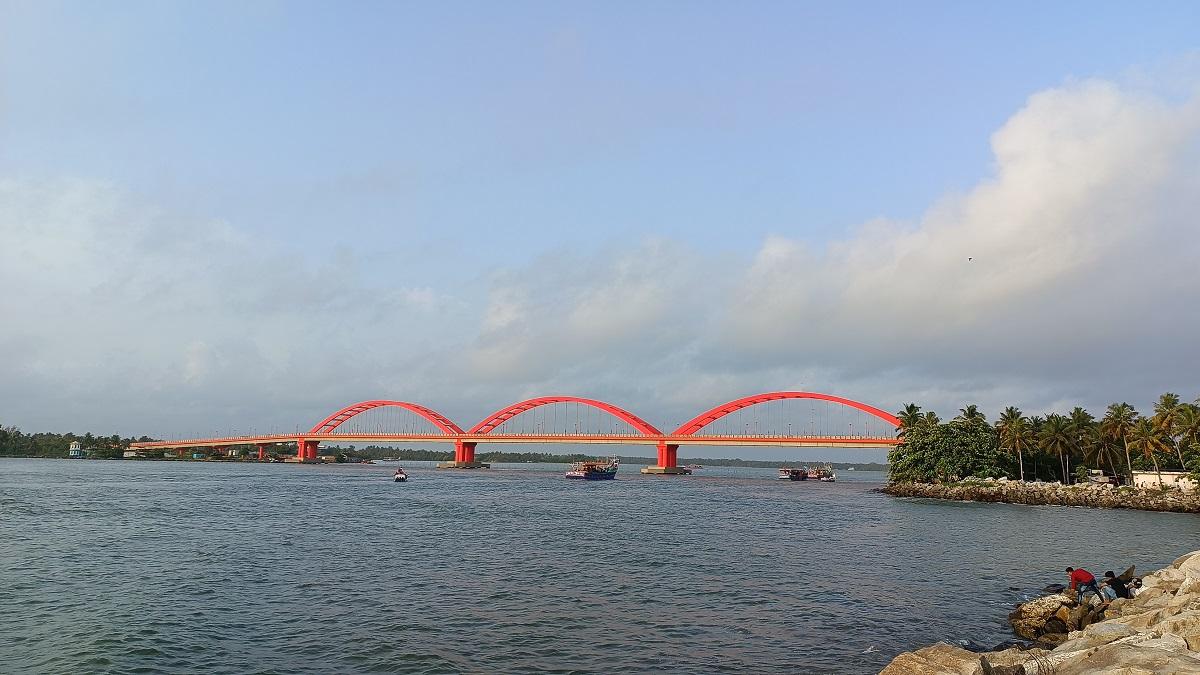 Andhakaranazhi Beach