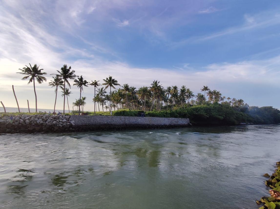 Azhikode Beach photo 3