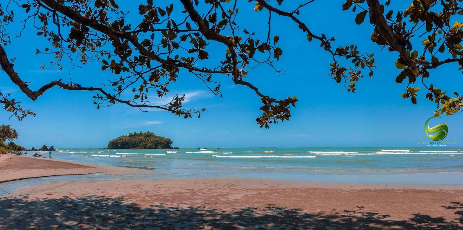 Dharmadam Beach photo 3